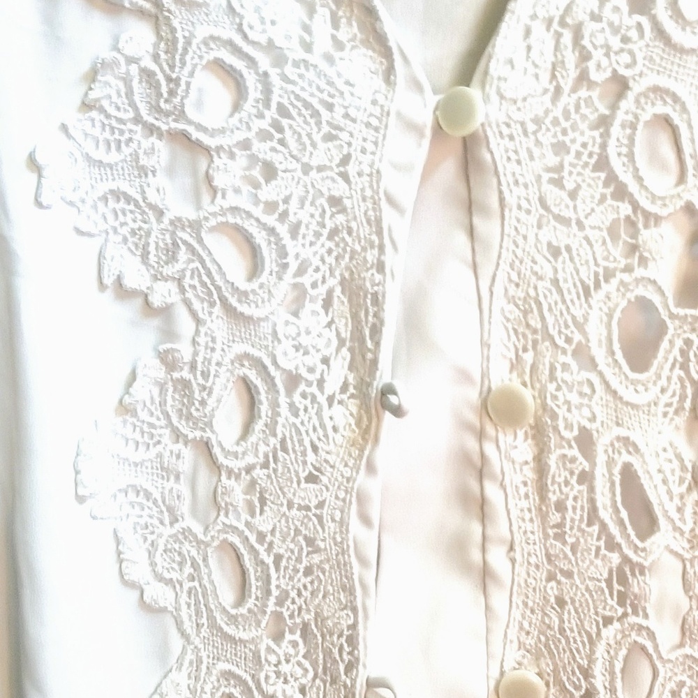 Christie & Jill formal blouse